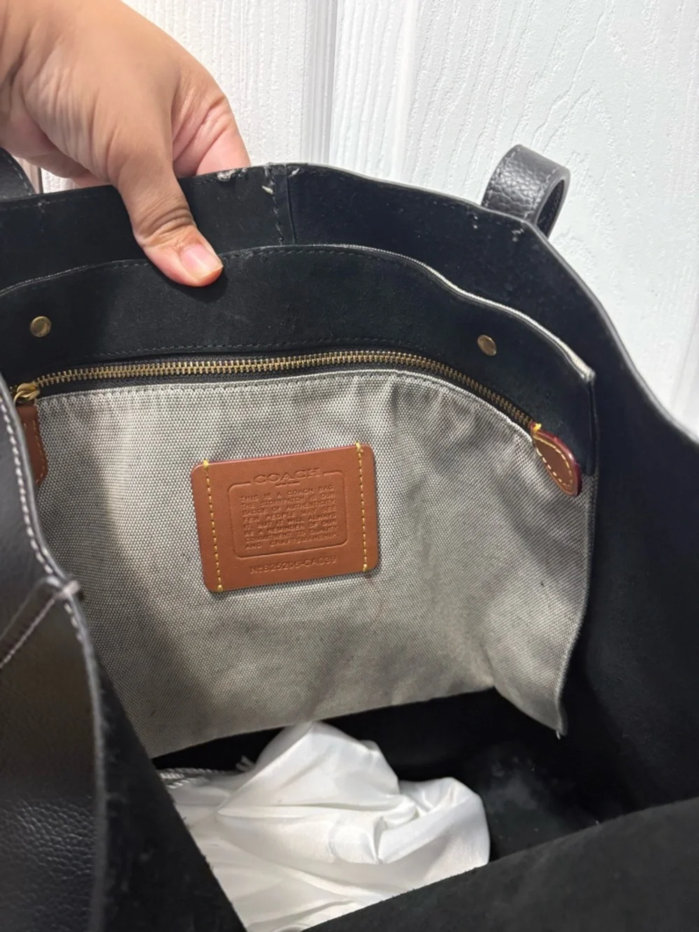 Coach North Tote Black NWOT SLIGHTLY FLAWED